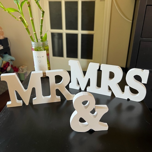 Other - Mr & Mrs sign